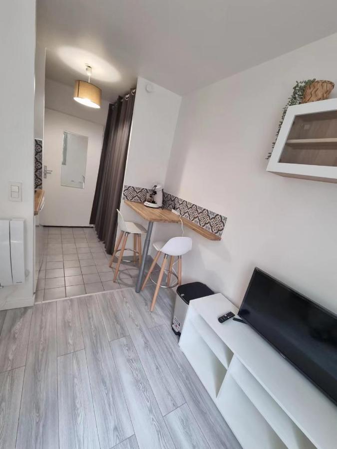 Petit Appartement Cosy Chaville Exteriör bild